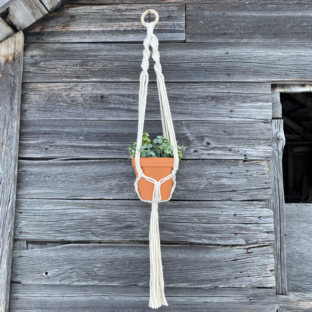 Macramé Plant Hanger - Hiccup