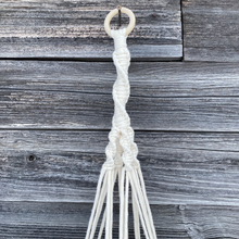 Load image into Gallery viewer, Macramé Plant Hanger - Copper
